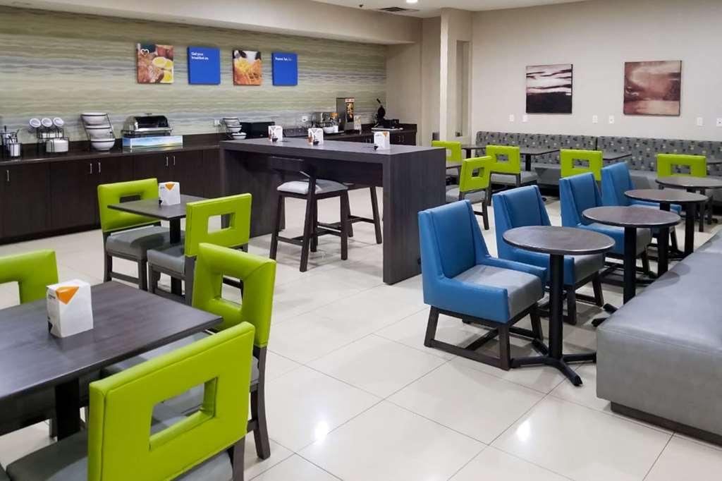 Hotel Surestay By Western Corydon